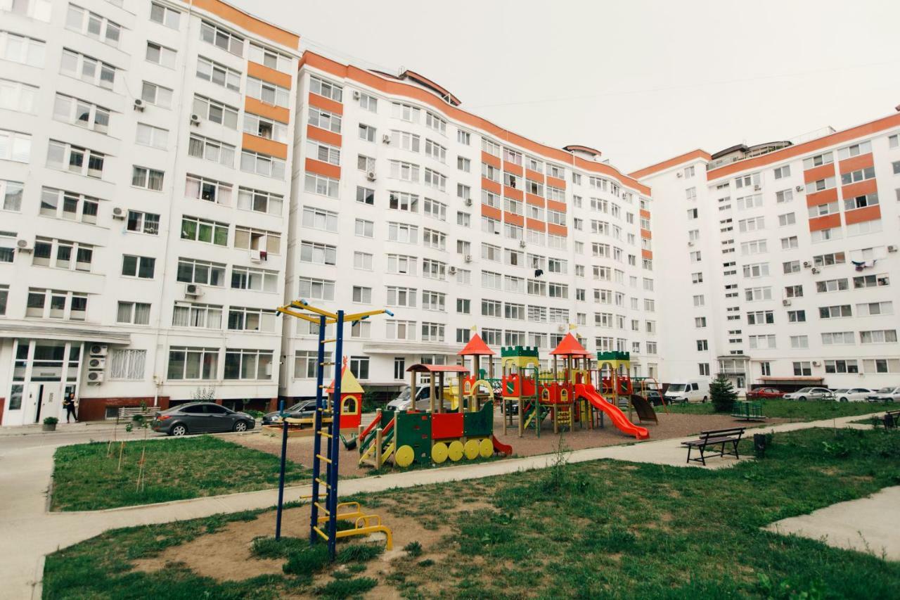 Oazis Apartments Tsjernivsi Buitenkant foto